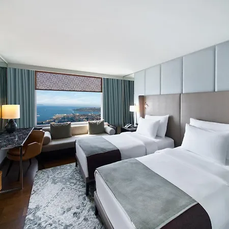 ザ マルマラ タクシム